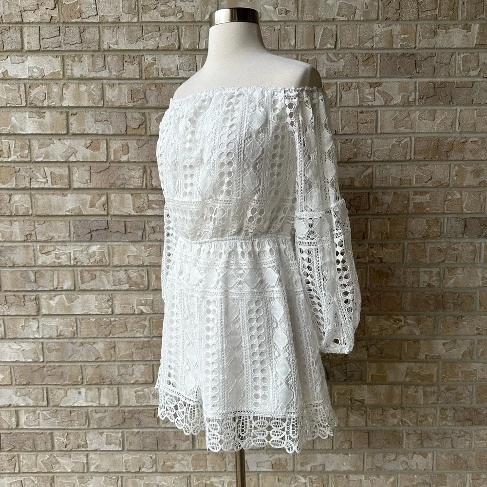 New Eilly Bazar Lace Romper Lined Size M 🌸 - Picture 6 of 16